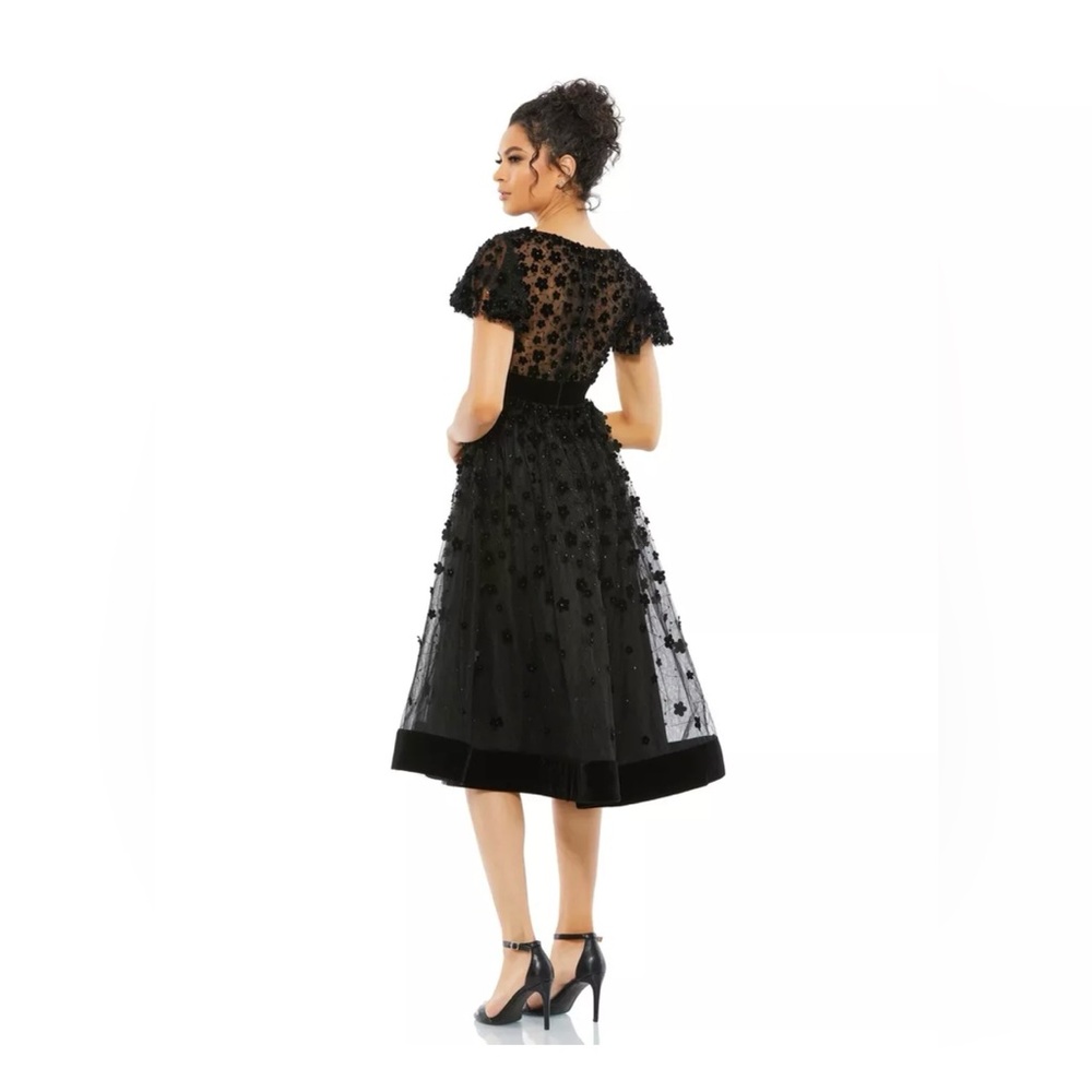 New Mac Duggal EMBELLISHED BUTTERFLY SLEEVE VELVET HEM MIDI DRESS in Black Sz 8 - Picture 2 of 9